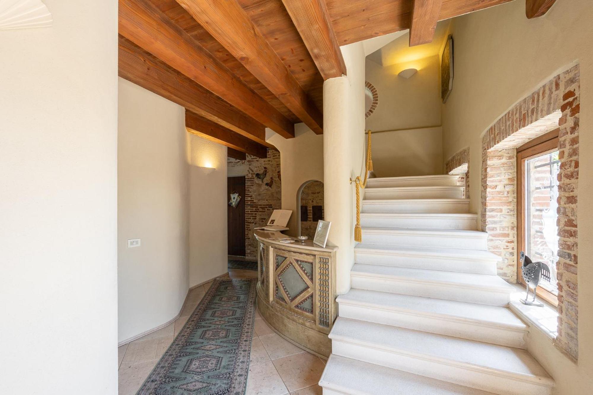 Locanda La Corte Dei Galli Carre Экстерьер фото