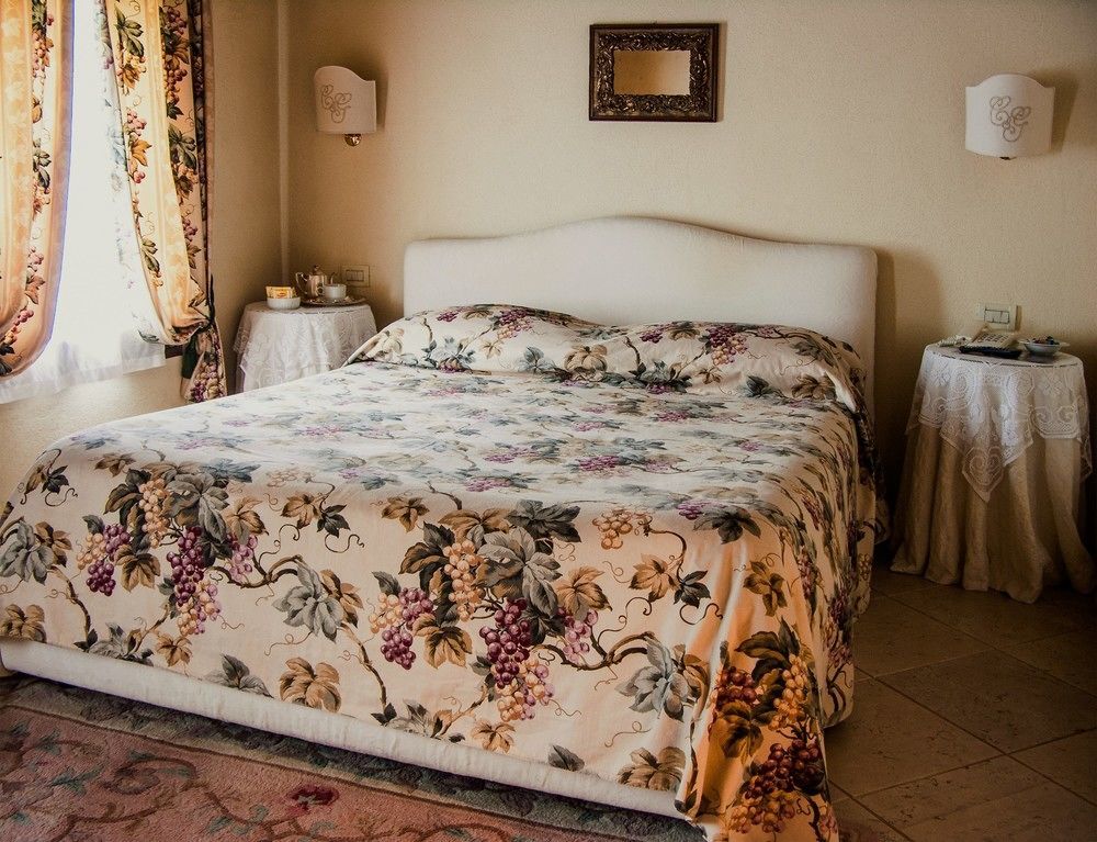 Locanda La Corte Dei Galli Carre Экстерьер фото